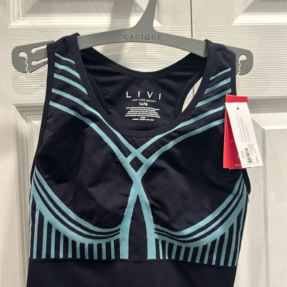 New with tags Livi sports bra with wicking - Picture 1 of 4